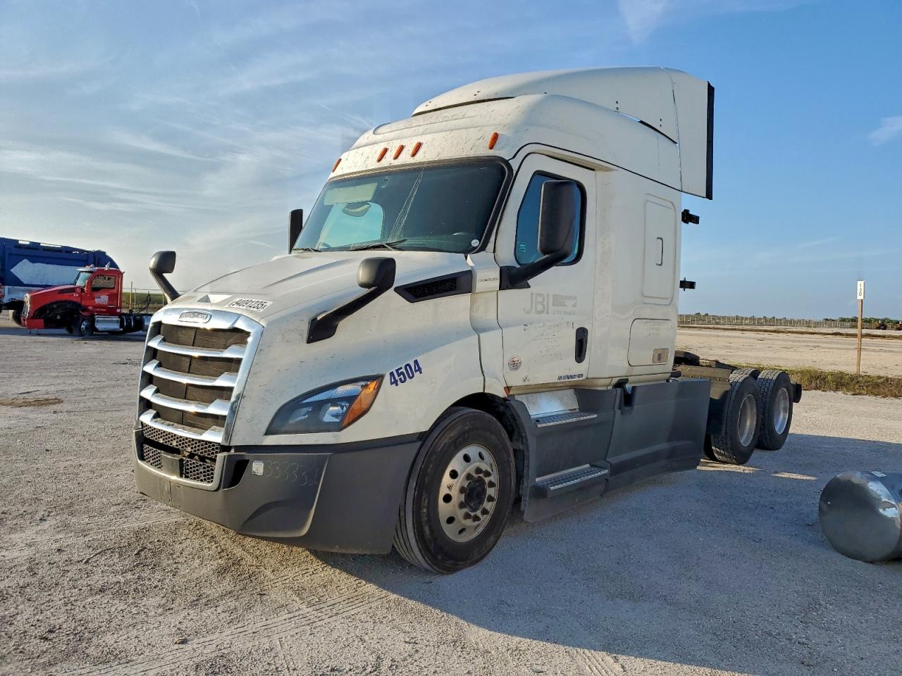 Lot #3317831240 2019 FREIGHTLINER CASCADIA 1