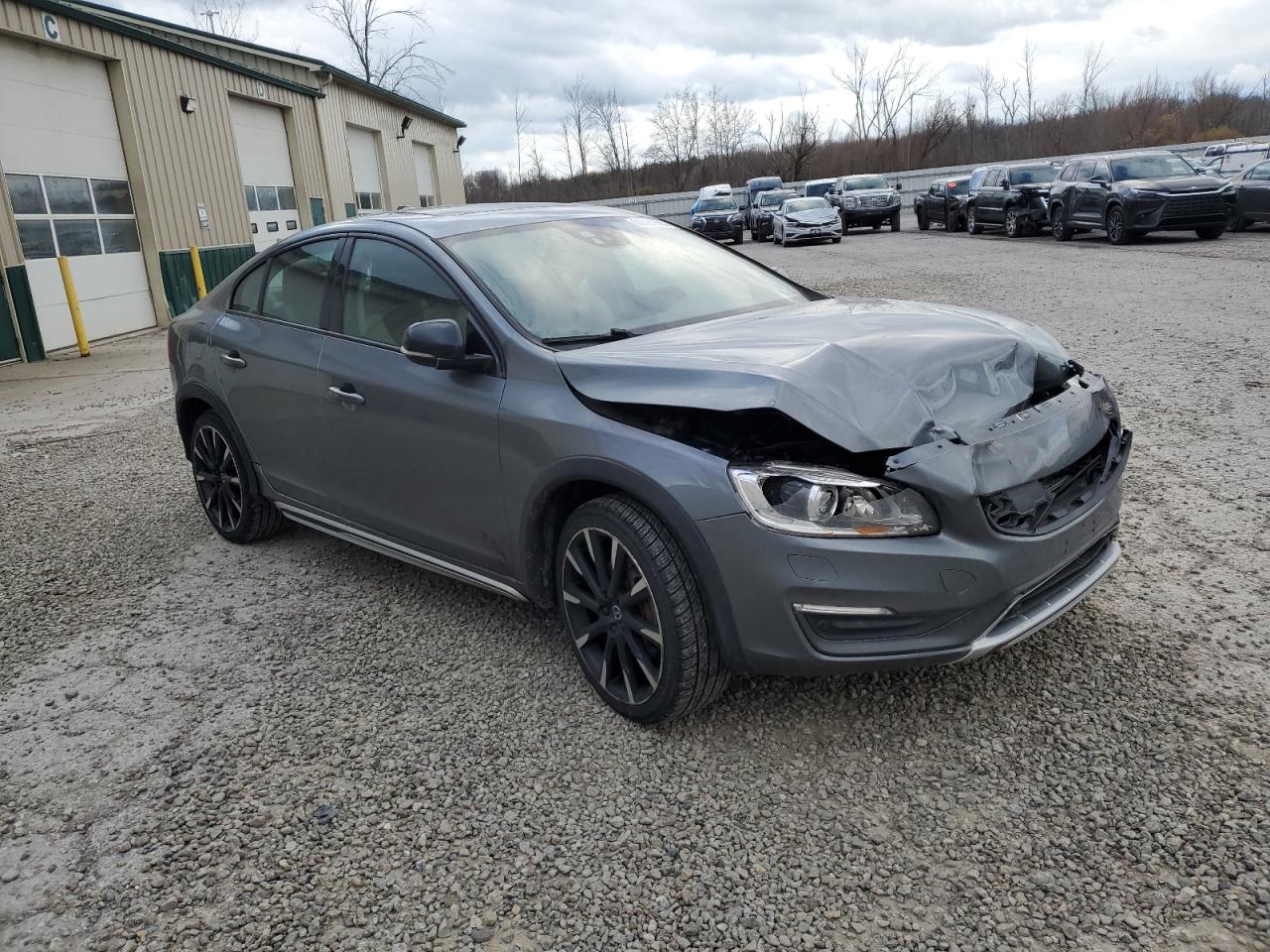 VOLVO S60 T5