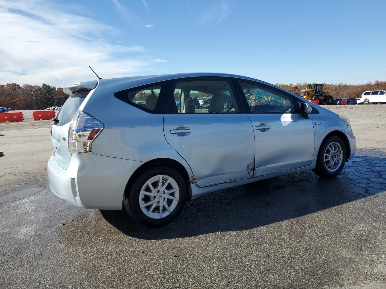 TOYOTA PRIUS V