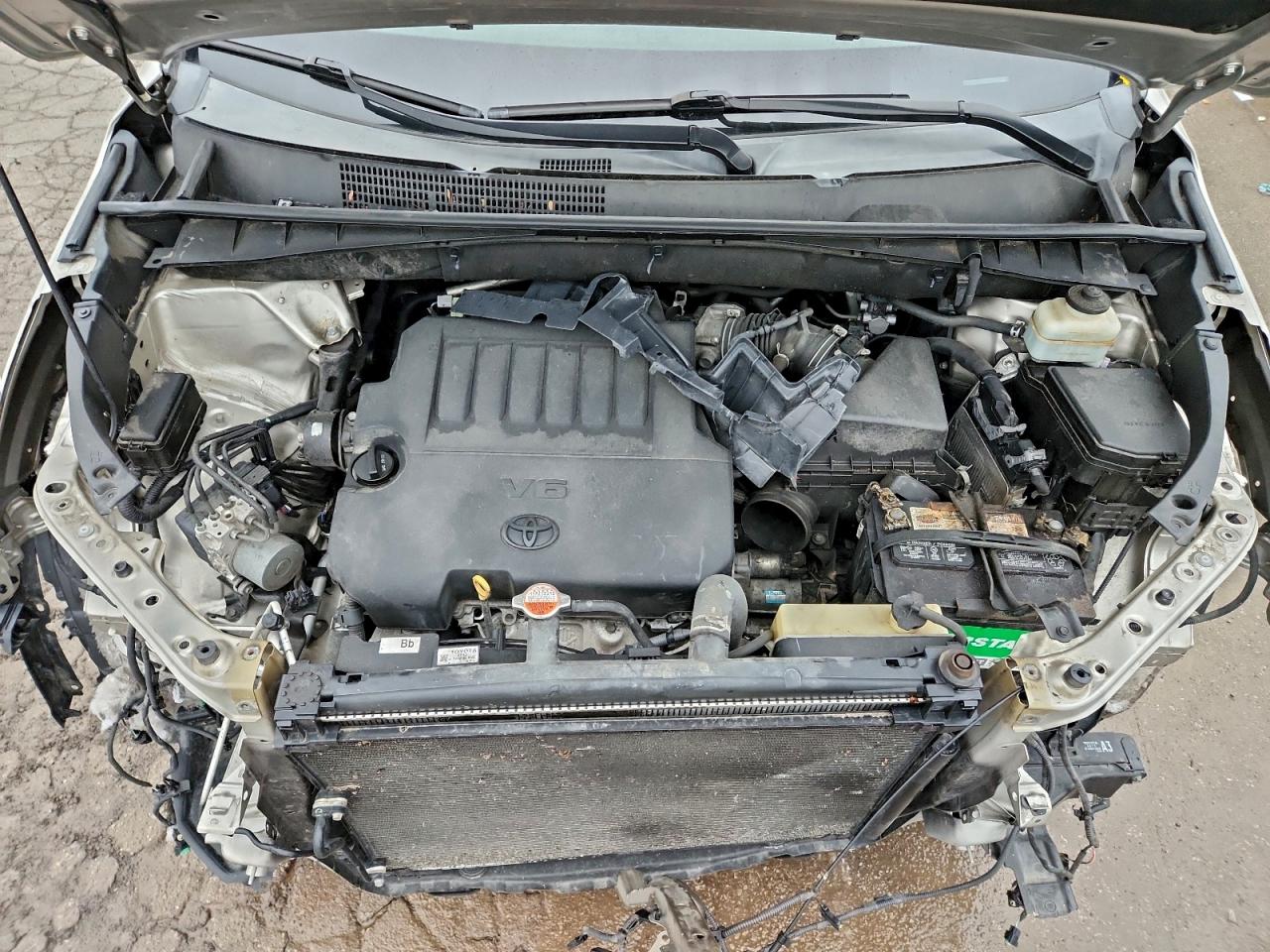 TOYOTA HIGHLANDER LIMITED