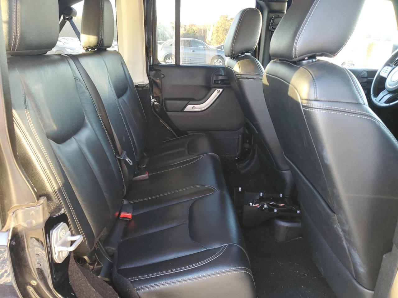 JEEP WRANGLER SAHARA