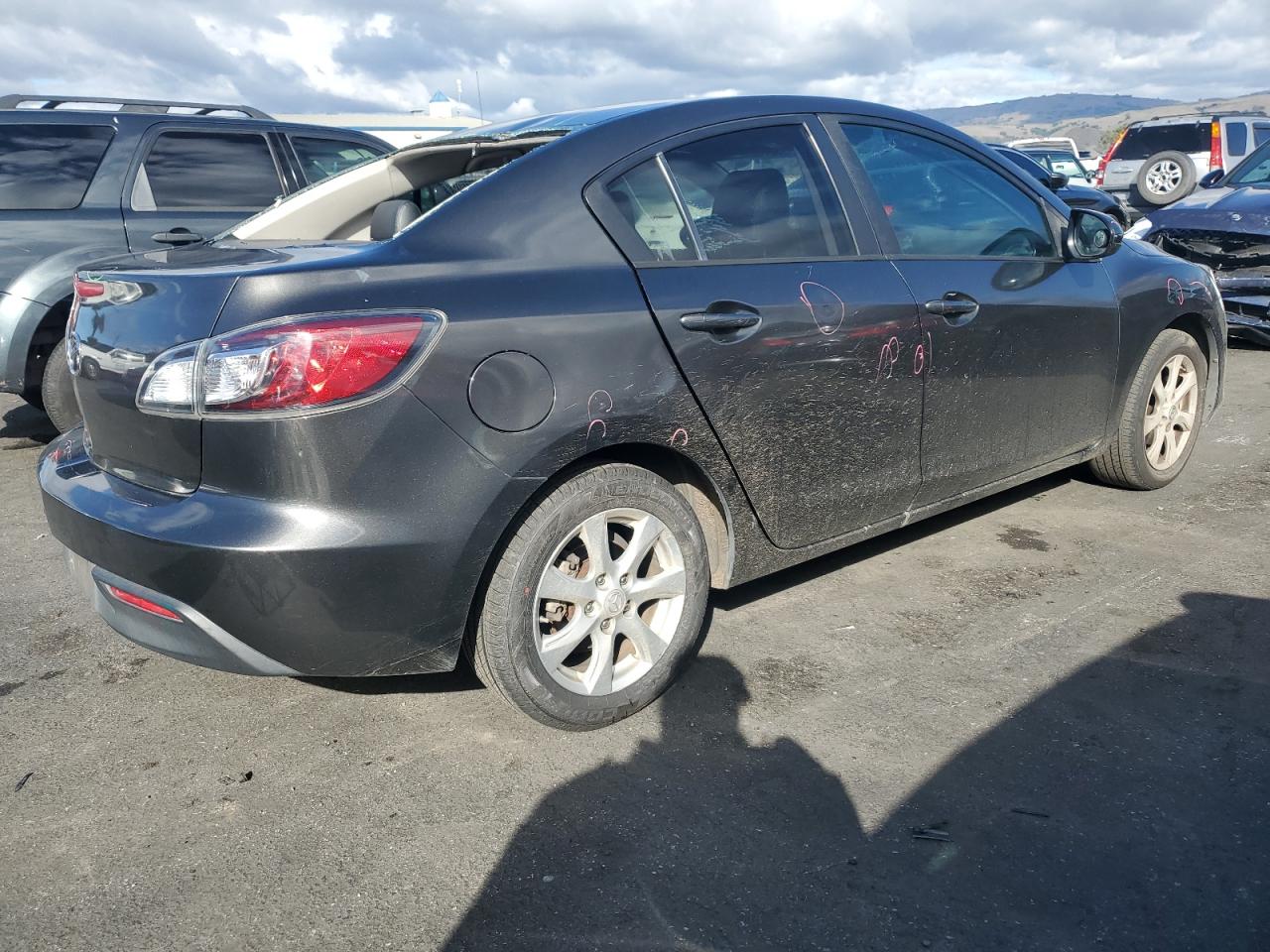 MAZDA 3 I