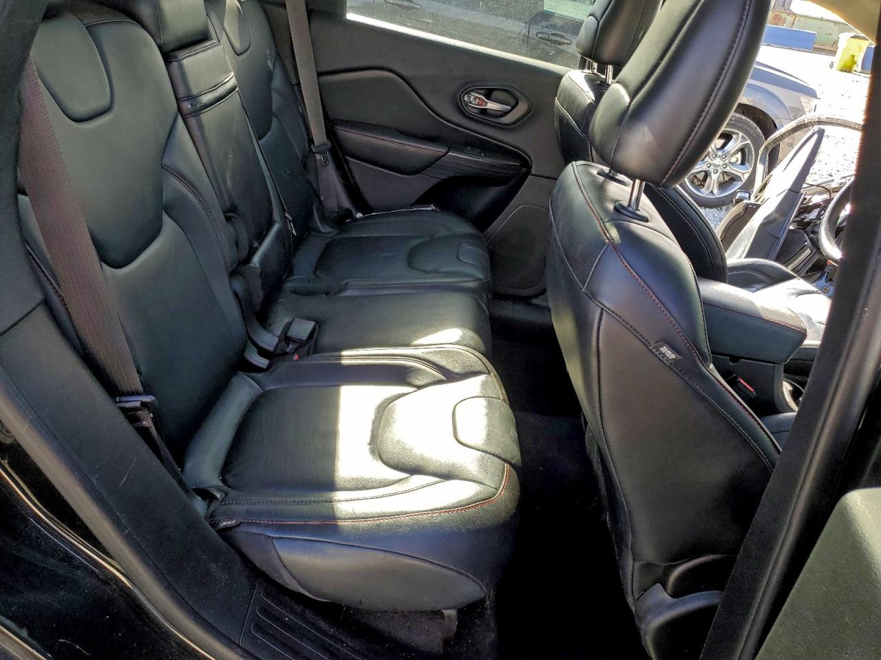 JEEP CHEROKEE TRAILHAWK