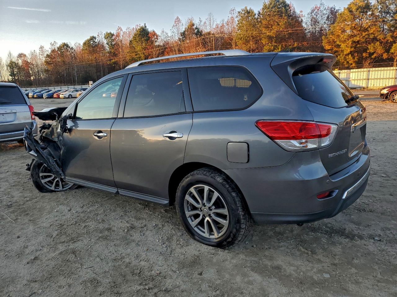 Lot #3301834426 2015 NISSAN PATHFINDER