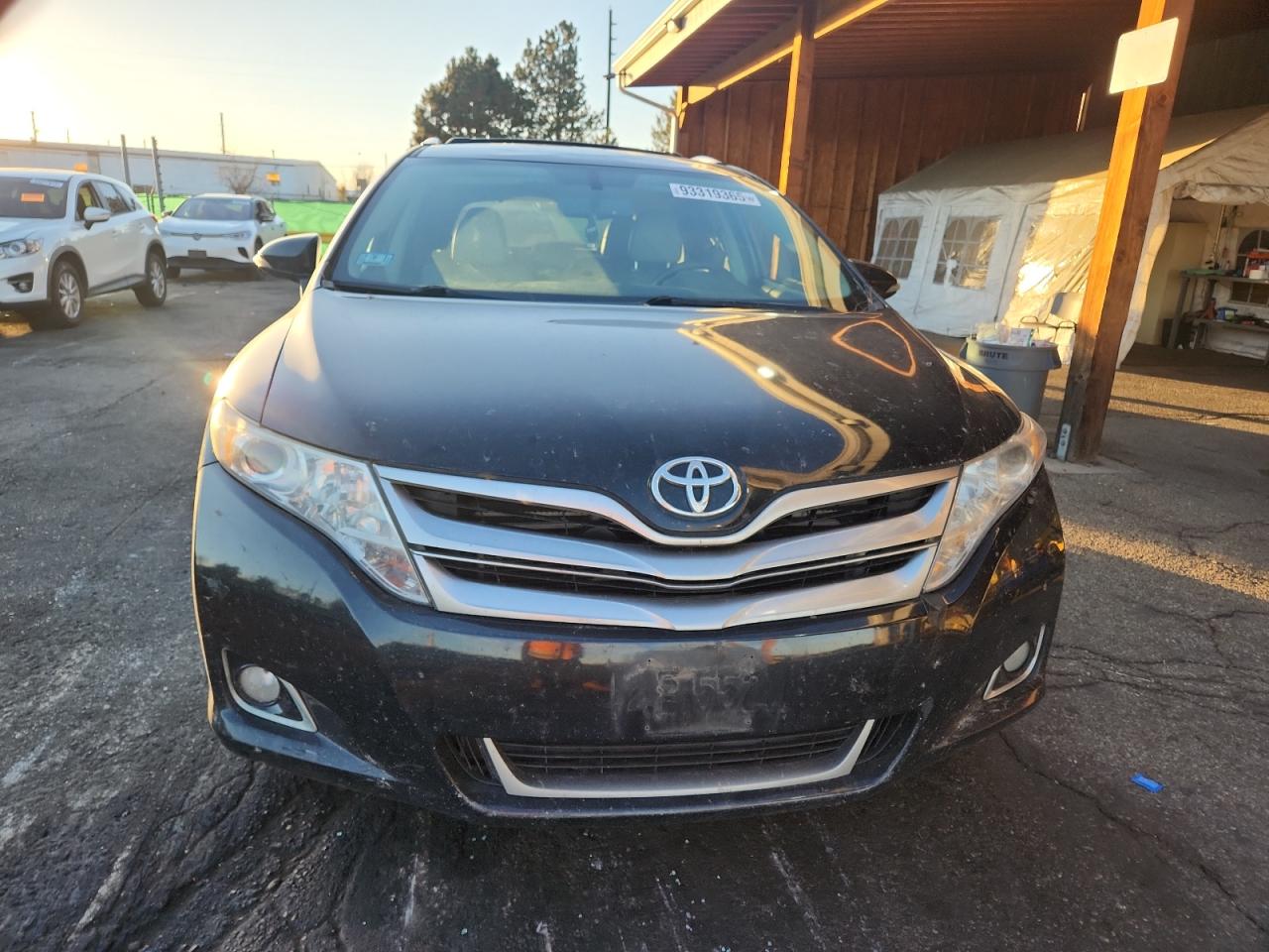 TOYOTA VENZA LE