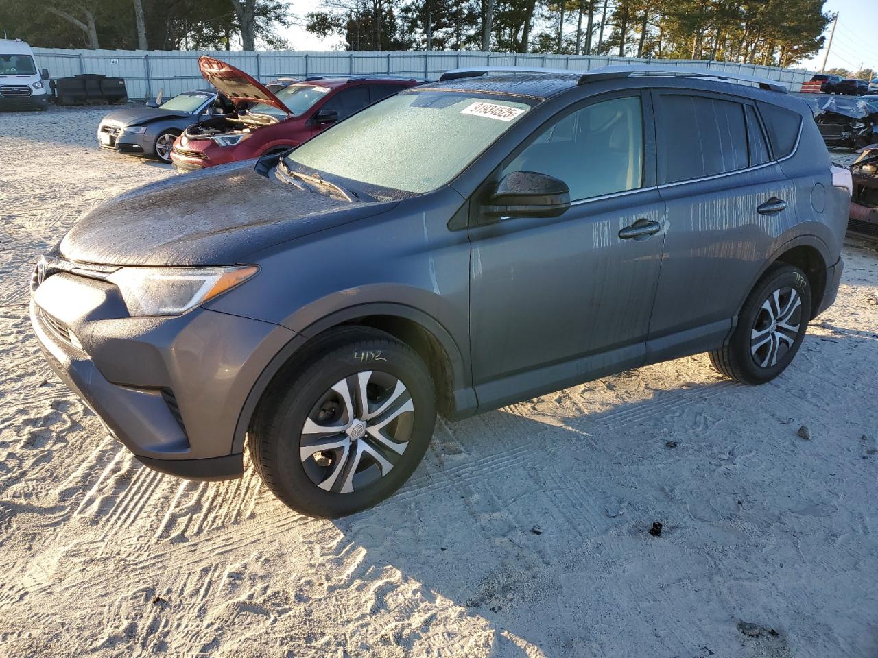 TOYOTA RAV4 LE