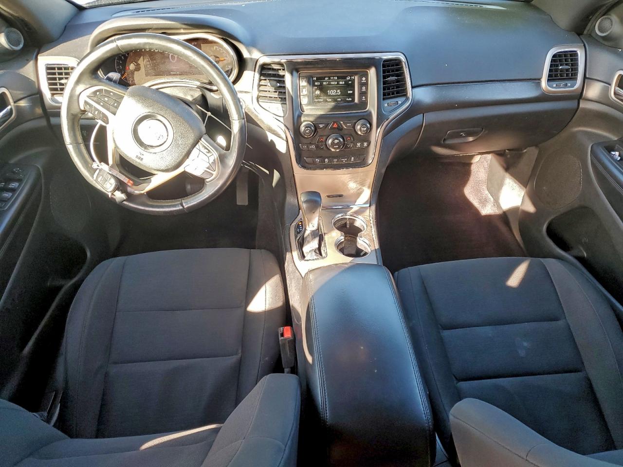 JEEP GRAND CHEROKEE LAREDO