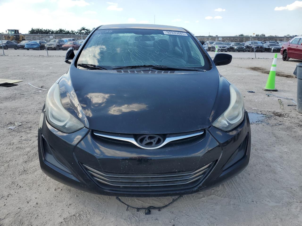 Lot #3303658938 2016 HYUNDAI ELANTRA SE