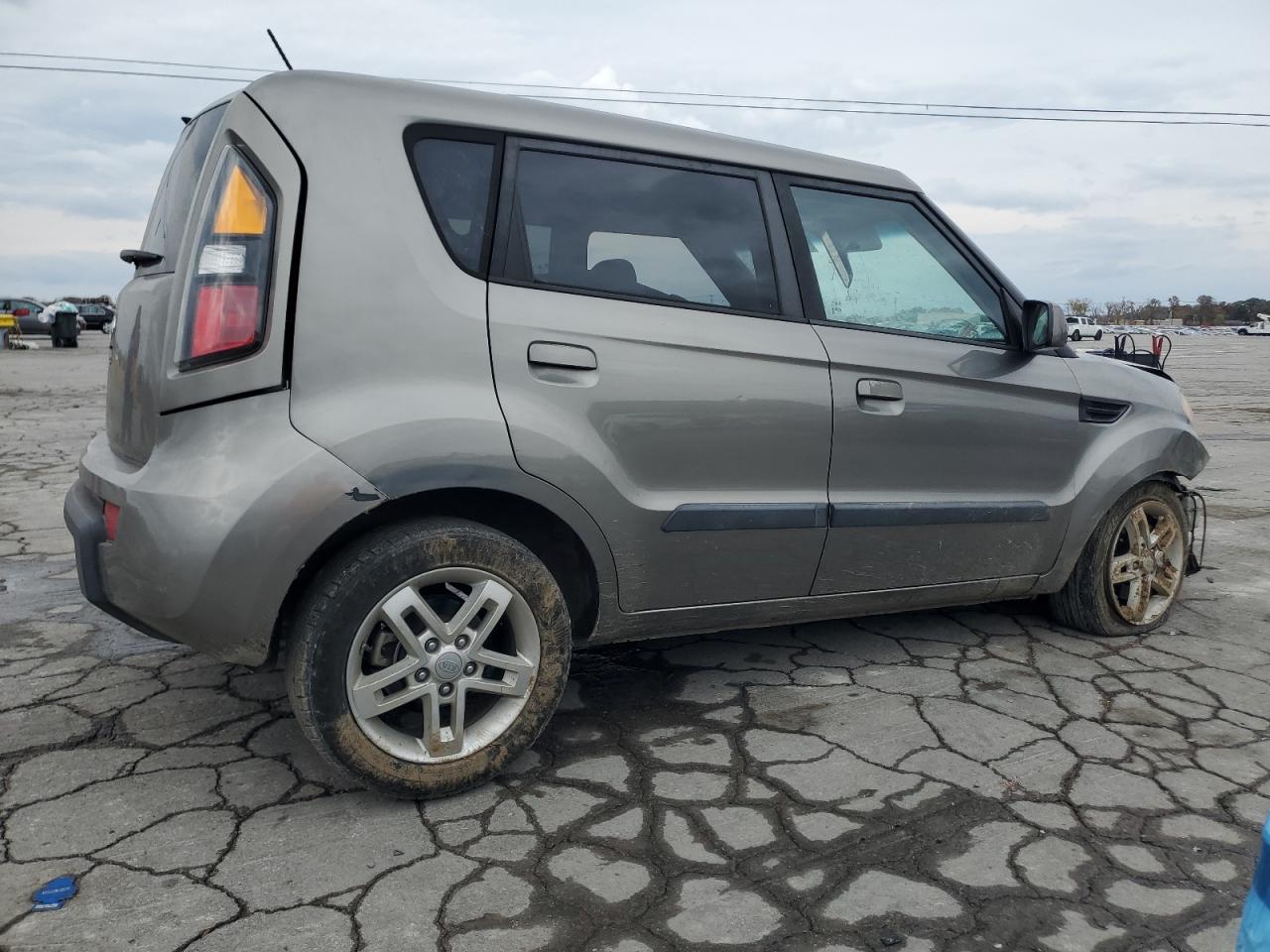 KIA SOUL +