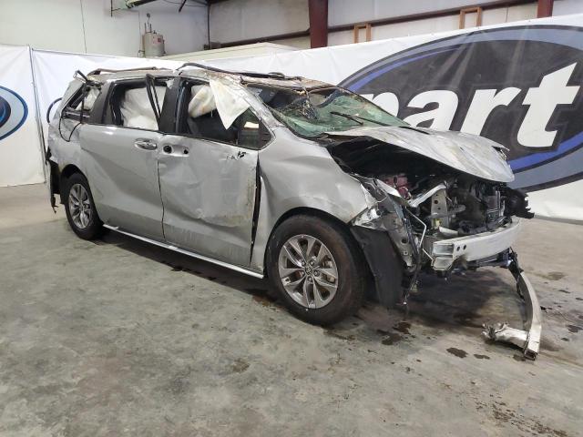 2025 TOYOTA SIENNA XLE #3294282877