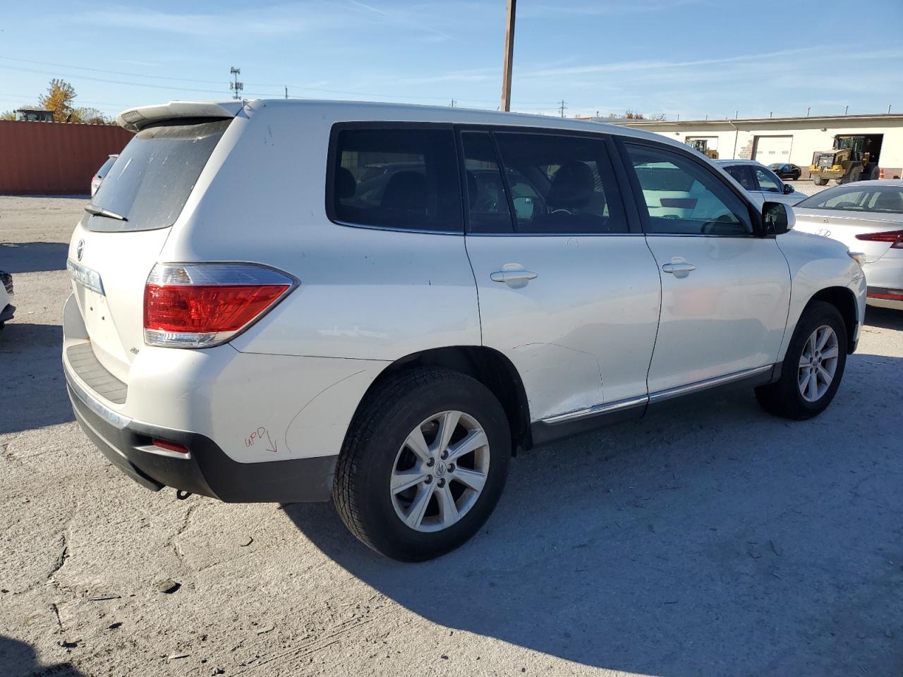 TOYOTA HIGHLANDER BASE