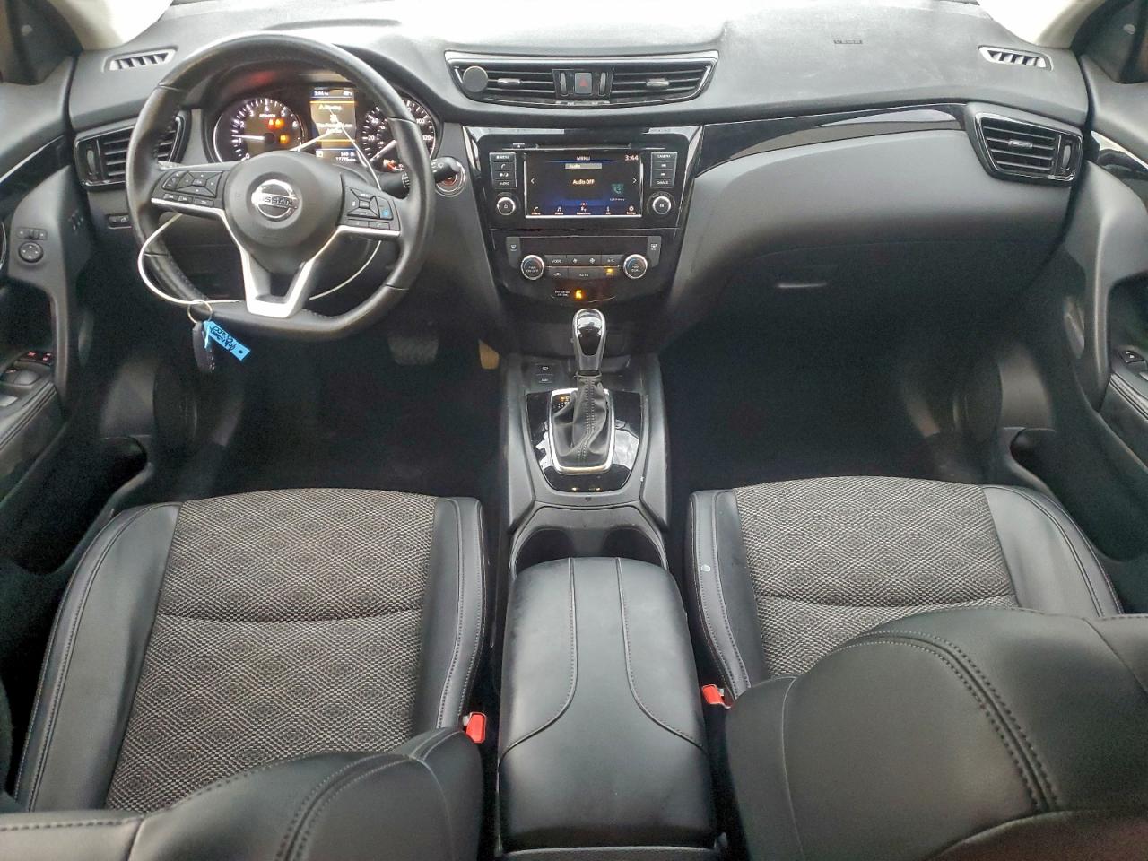 NISSAN ROGUE SPORT SV