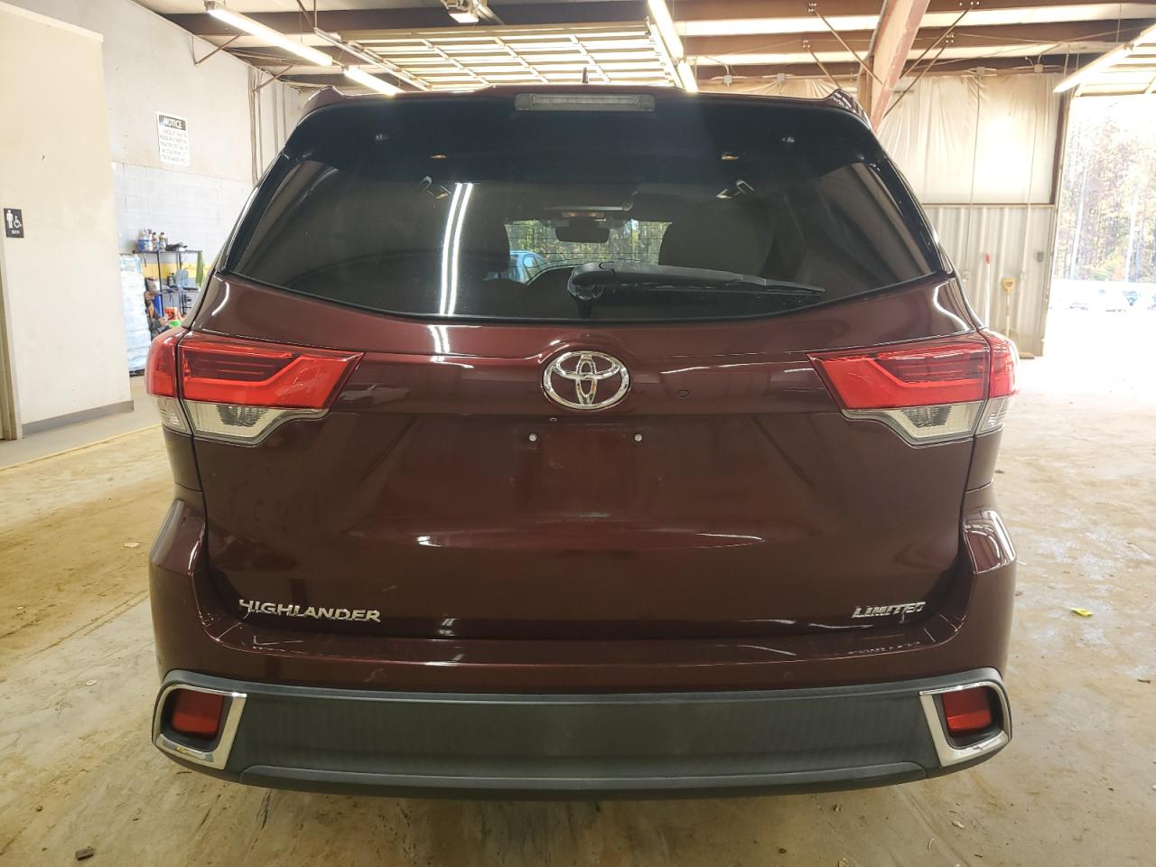 TOYOTA HIGHLANDER LIMITED