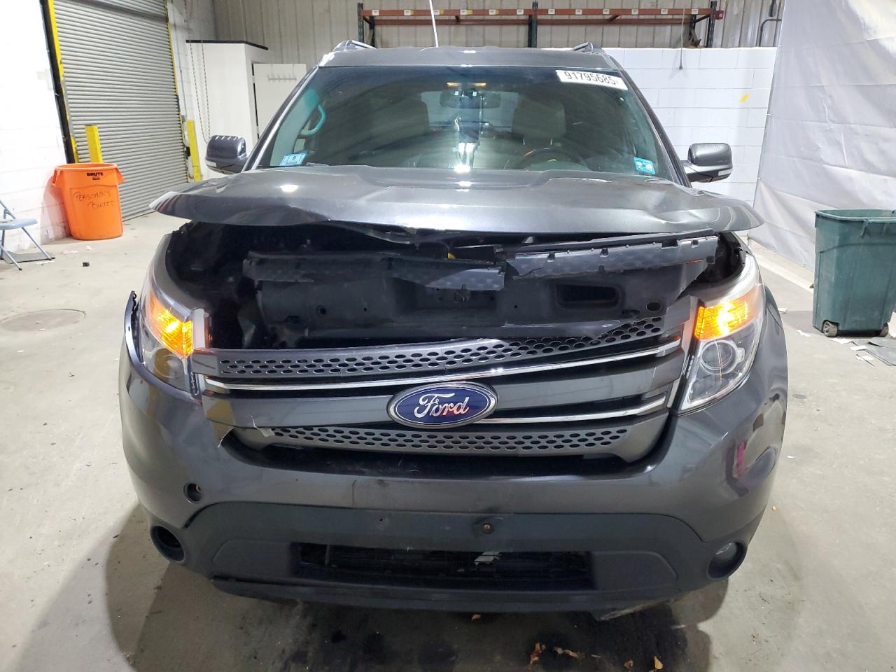 FORD EXPLORER LIMITED