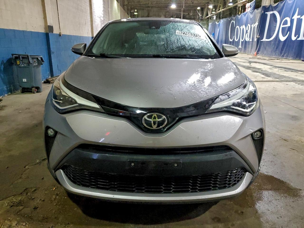 TOYOTA C-HR XLE