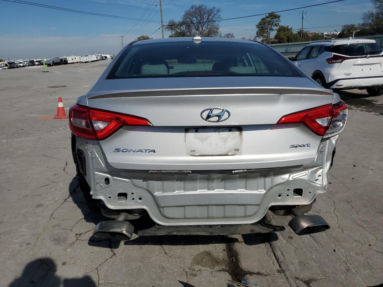 HYUNDAI SONATA SPORT