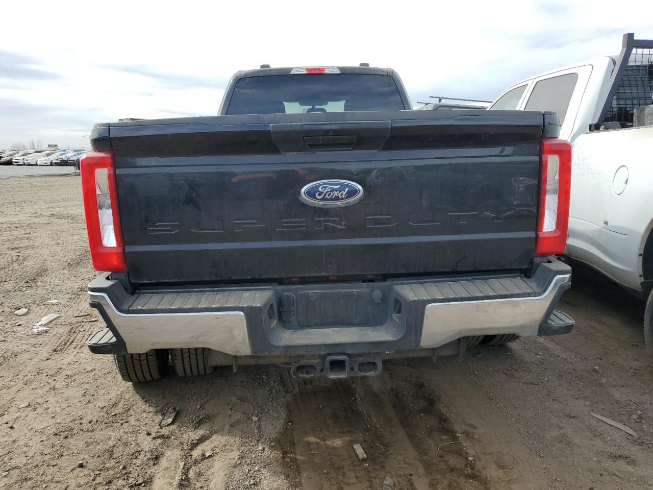 FORD F-350 SUPER DUTY