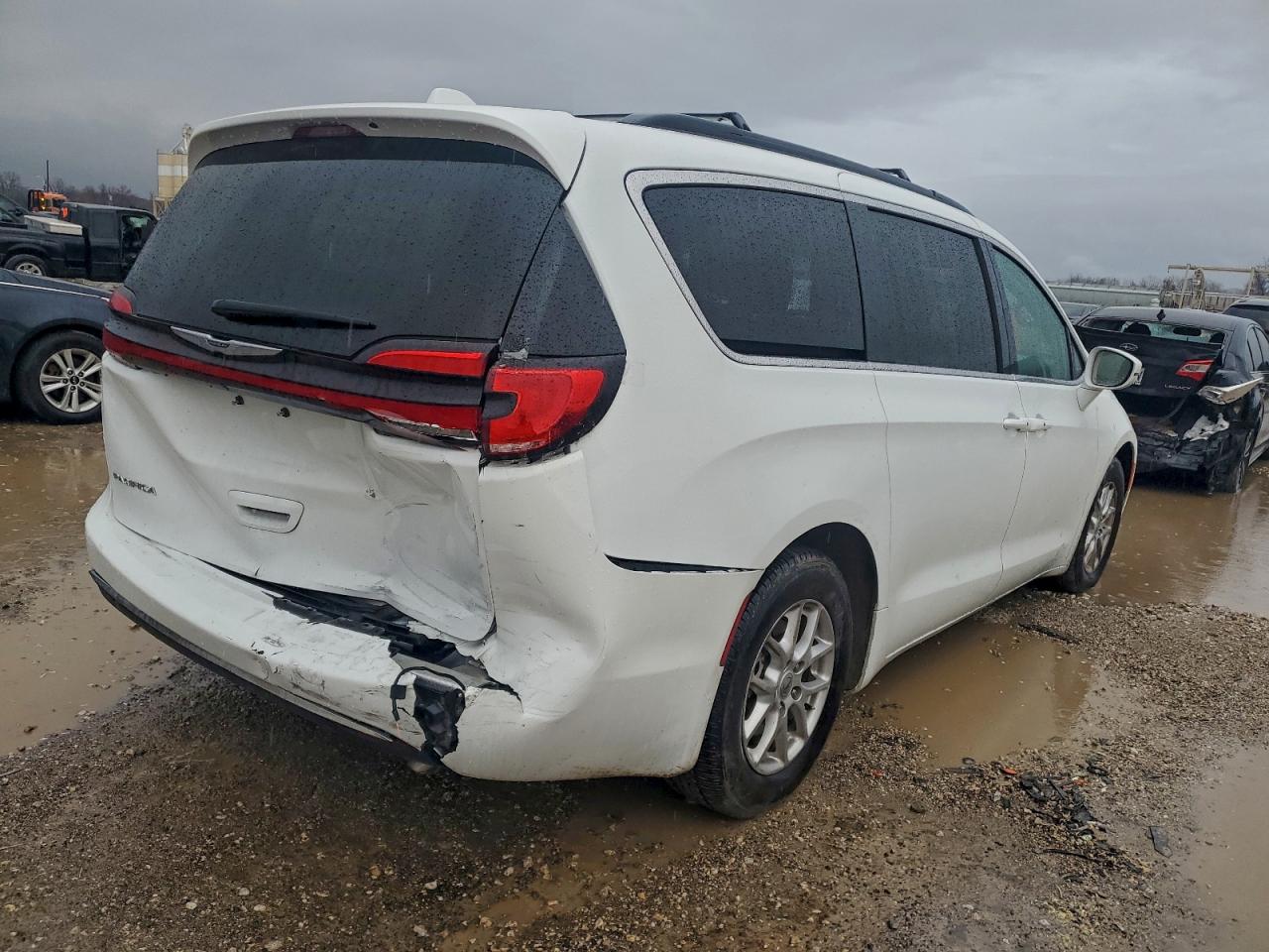 CHRYSLER PACIFICA TOURING L