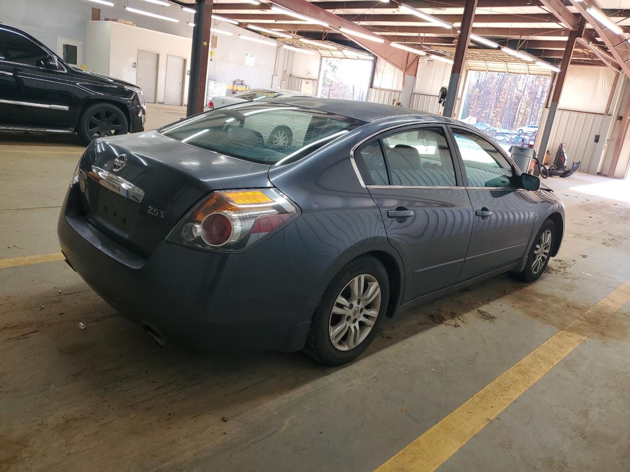 NISSAN ALTIMA BASE
