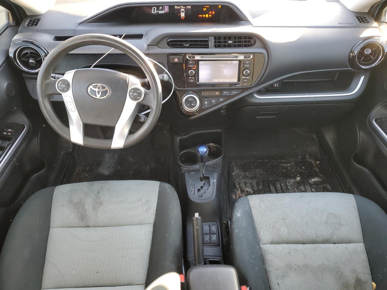 TOYOTA PRIUS C