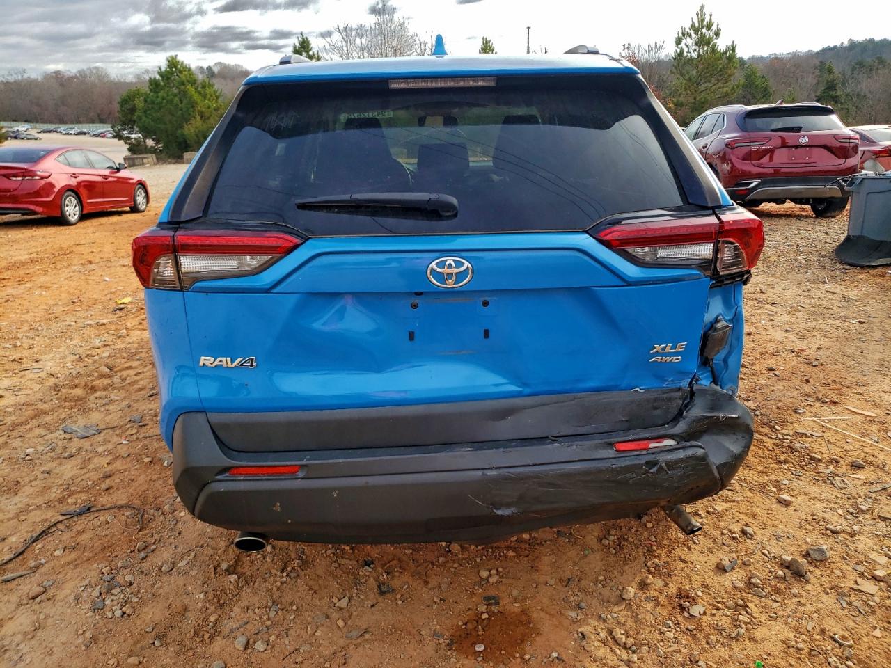 TOYOTA RAV4 XLE