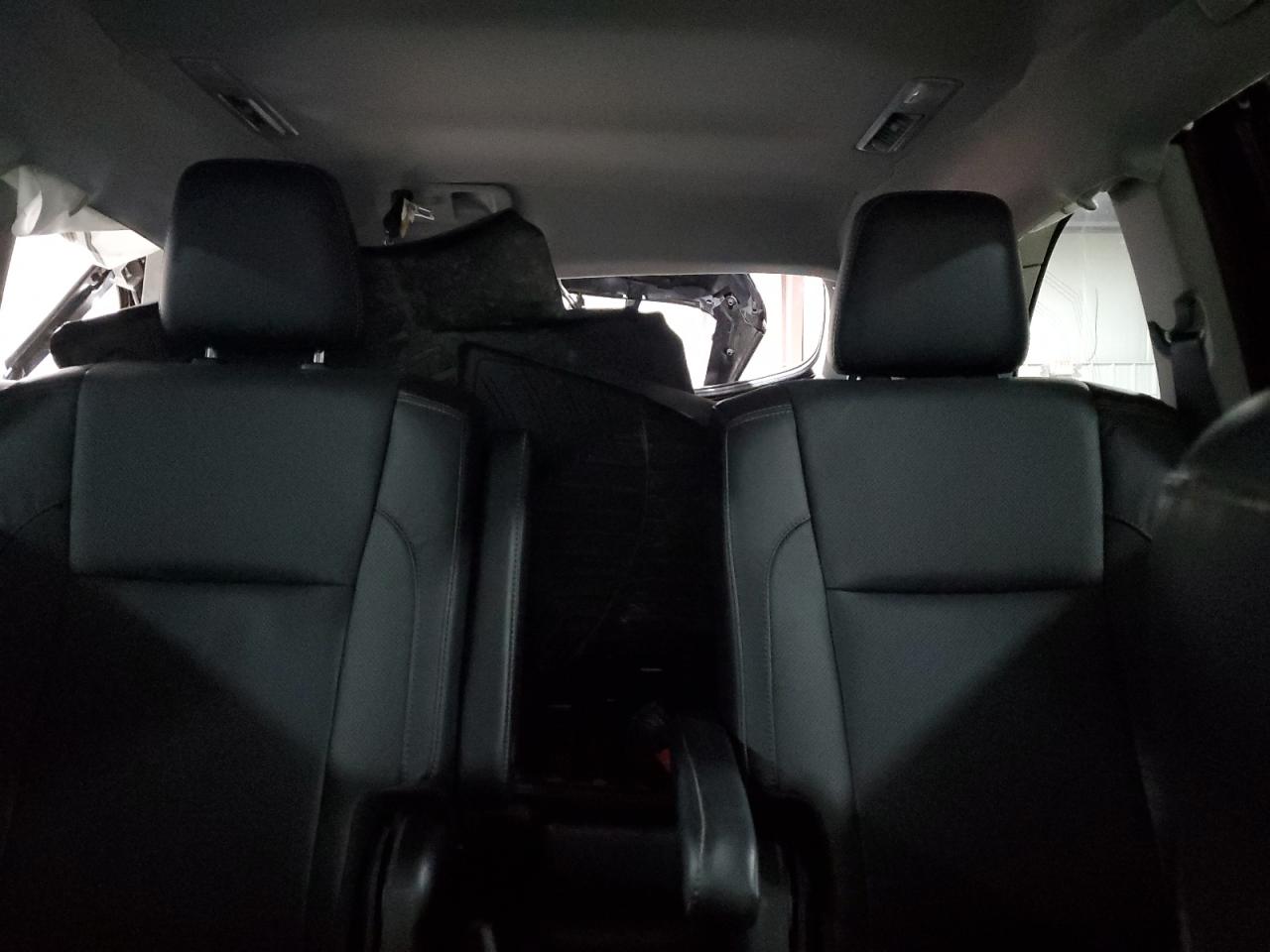 TOYOTA HIGHLANDER LIMITED