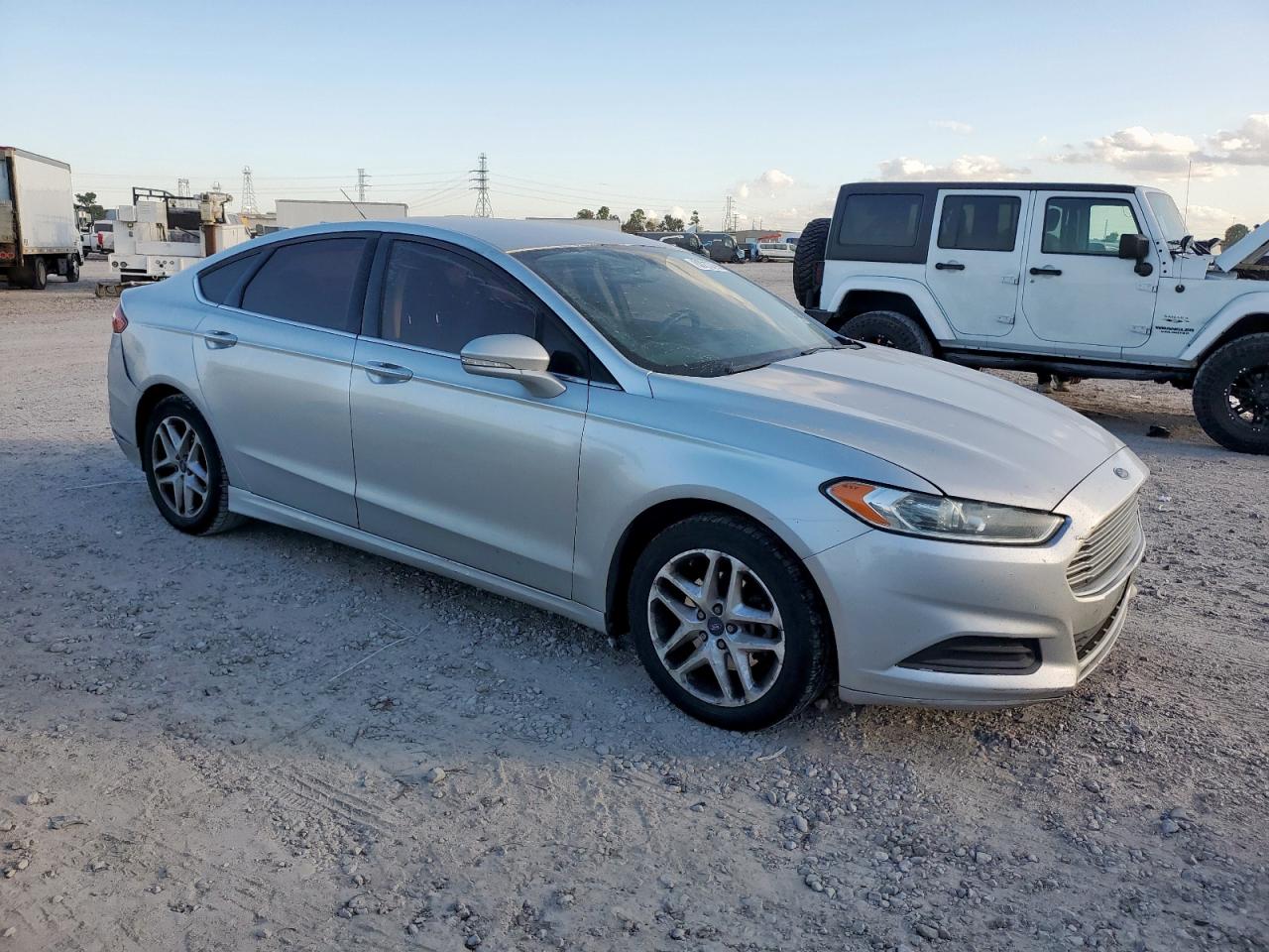 FORD FUSION SE