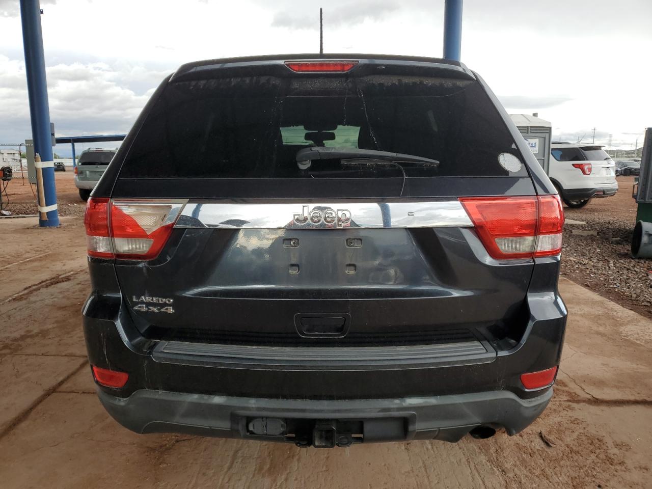 JEEP GRAND CHEROKEE LAREDO