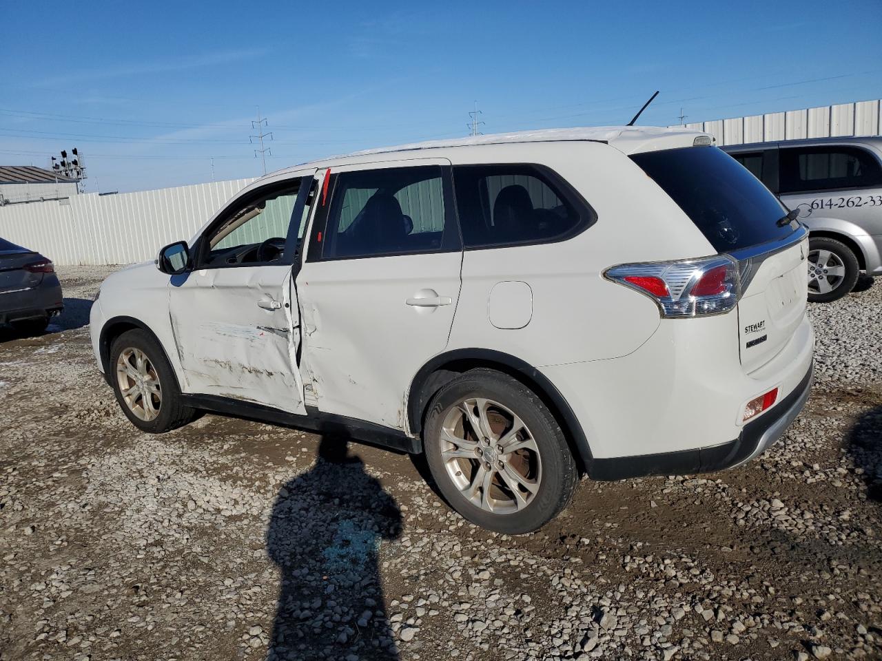 MITSUBISHI OUTLANDER SE