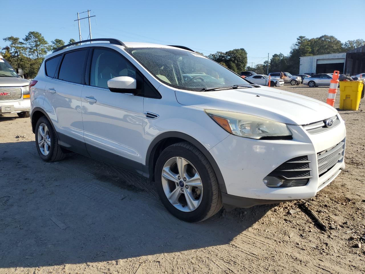 FORD ESCAPE SE