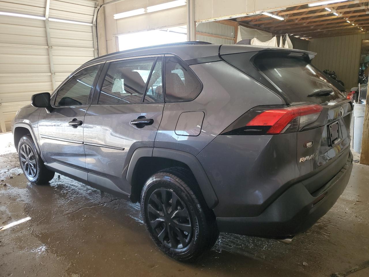 TOYOTA RAV4 LE