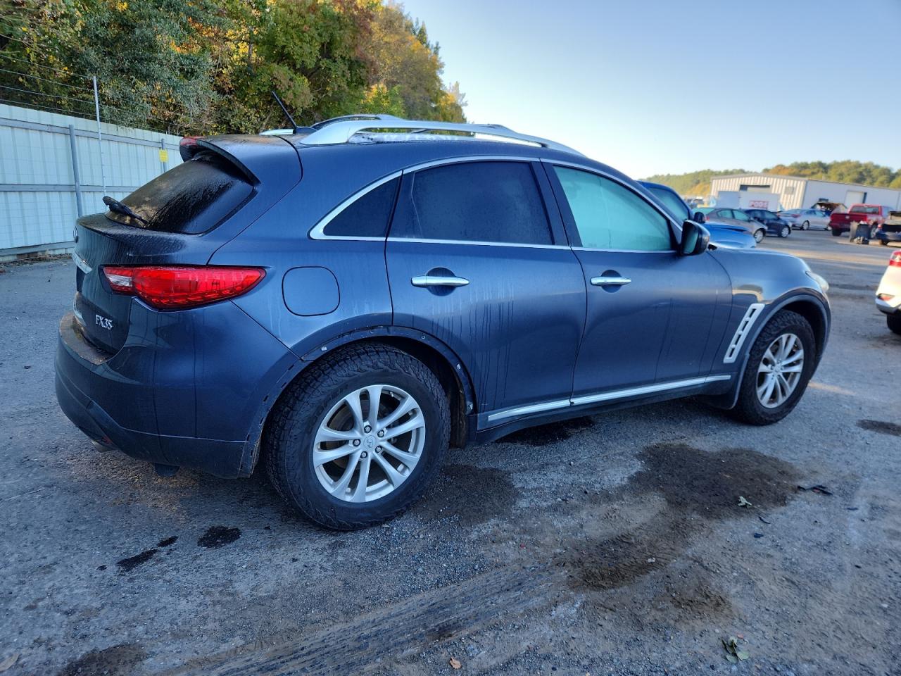INFINITI FX35
