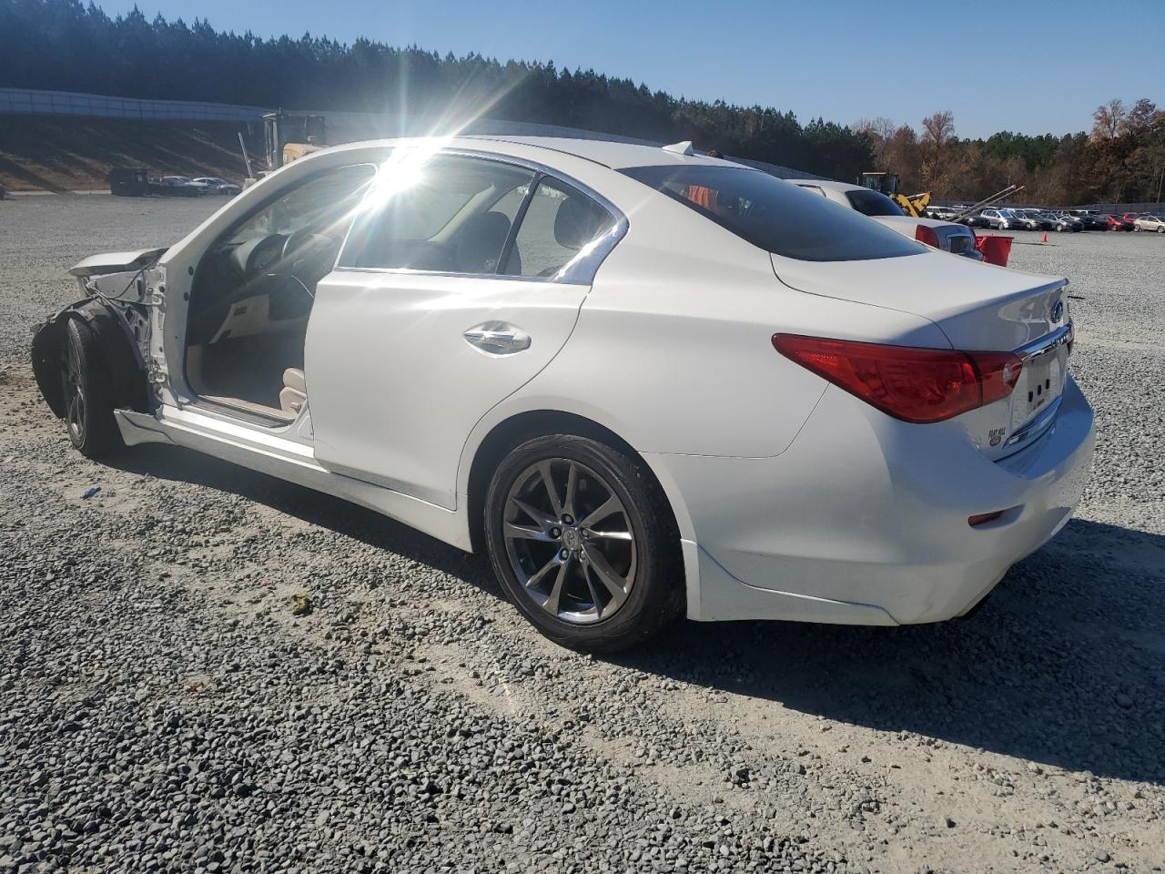 INFINITI Q50 PREMIUM