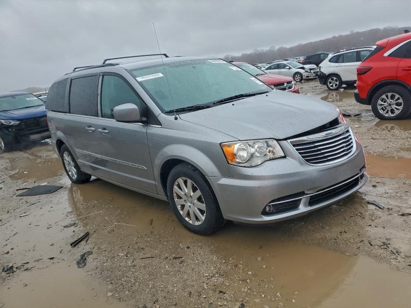 2016 CHRYSLER TOWN & COU #3302769340