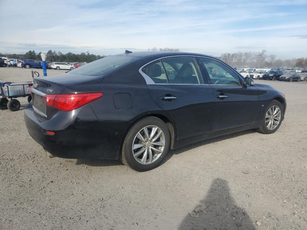 INFINITI Q50 BASE