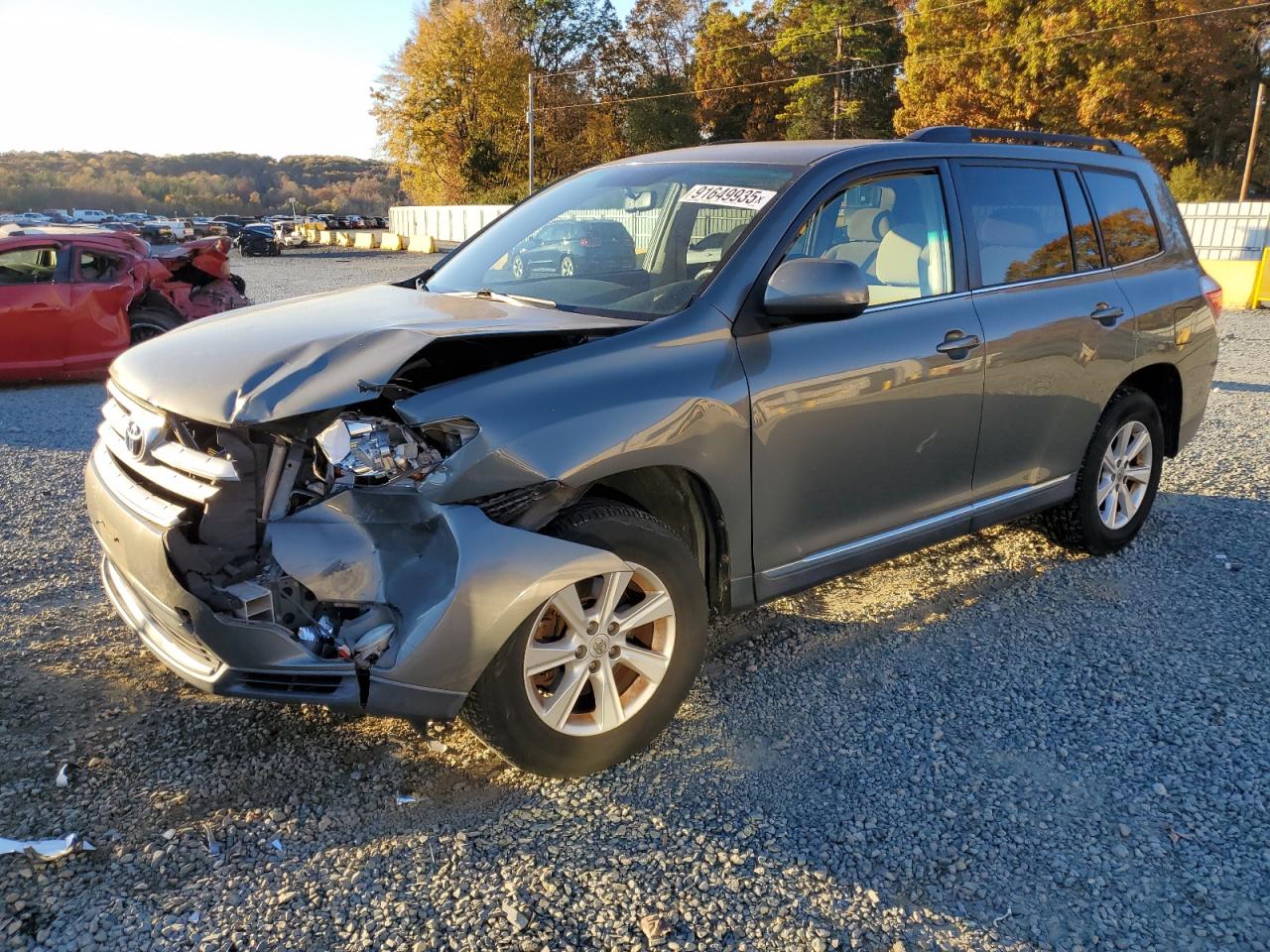 TOYOTA HIGHLANDER BASE