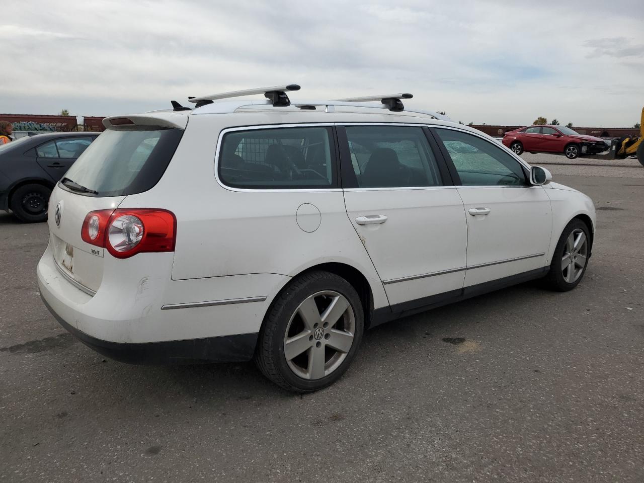 VOLKSWAGEN PASSAT KOMFORT