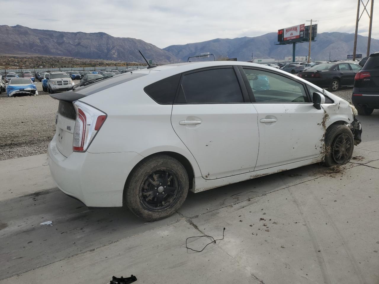 TOYOTA PRIUS