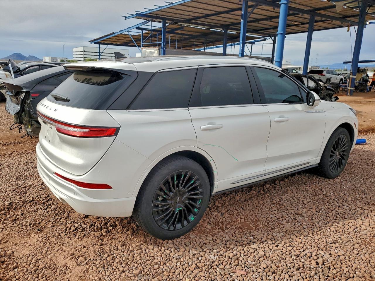 LINCOLN CORSAIR RESERVE