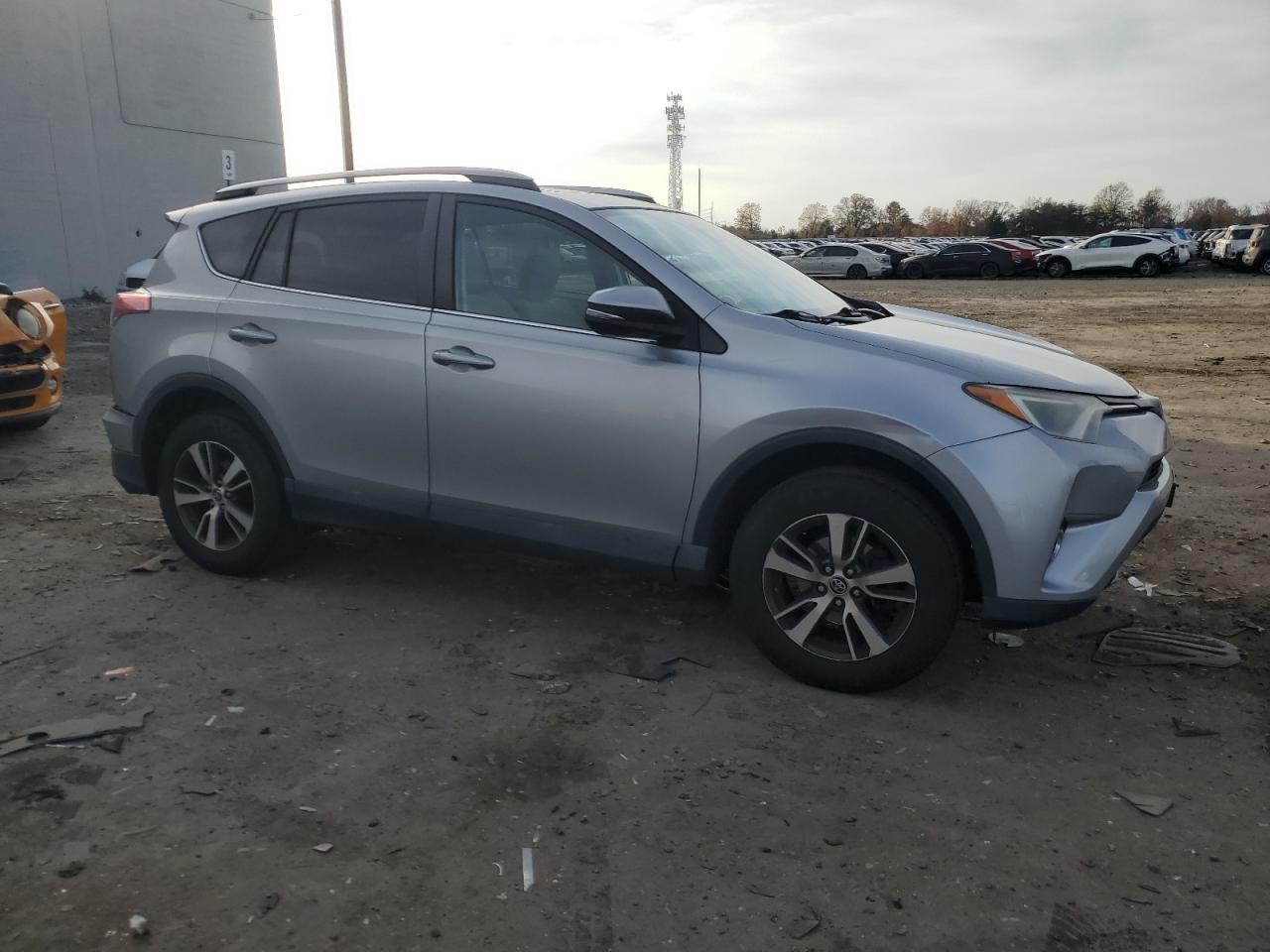 TOYOTA RAV4 XLE