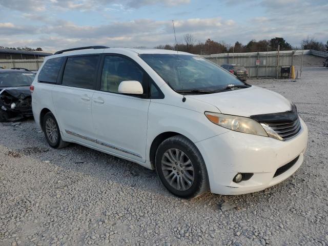 2013 TOYOTA SIENNA XLE #3302869928