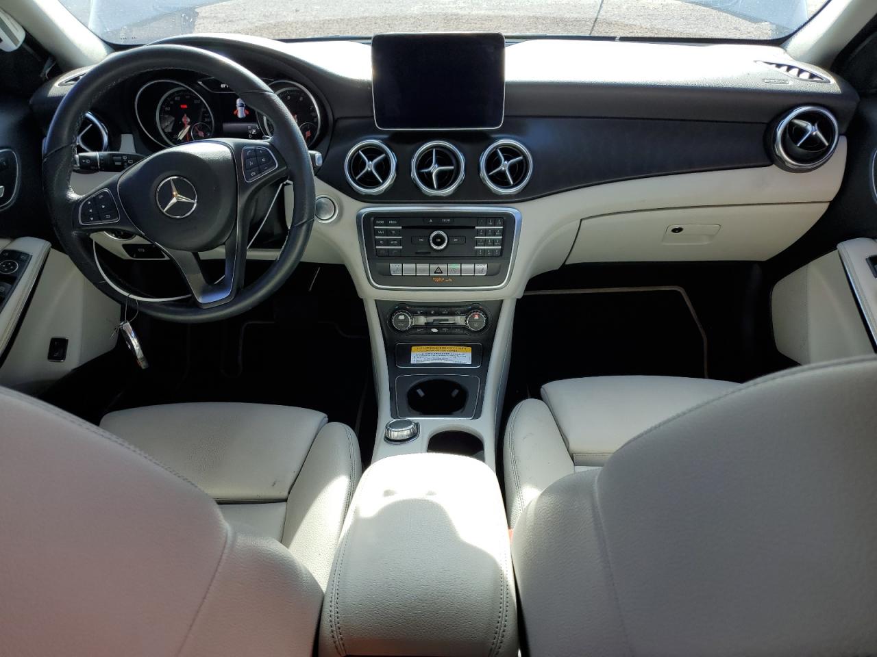 MERCEDES-BENZ GLA-CLASS 250