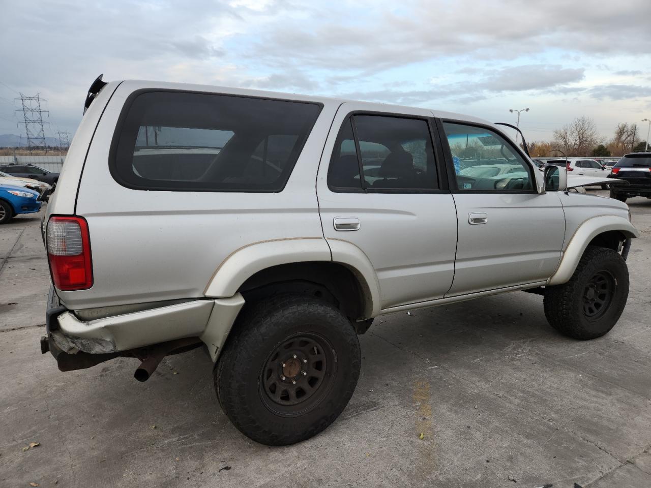 Lot #3296680083 2000 TOYOTA 4RUNNER SR