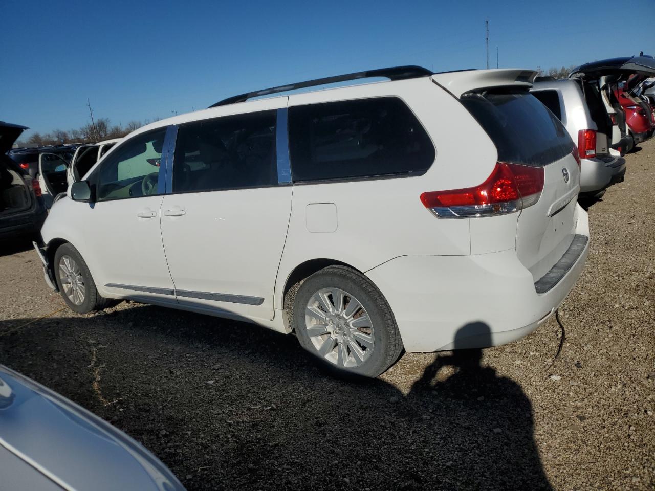 TOYOTA SIENNA XLE