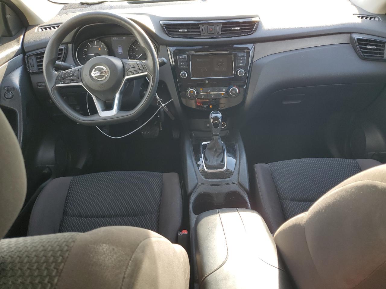 NISSAN ROGUE SPORT S