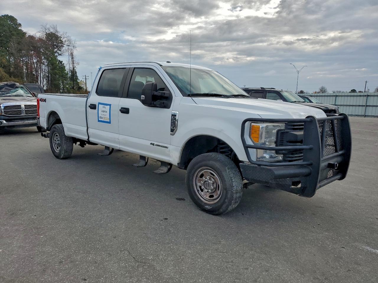 FORD F-250 SUPER DUTY