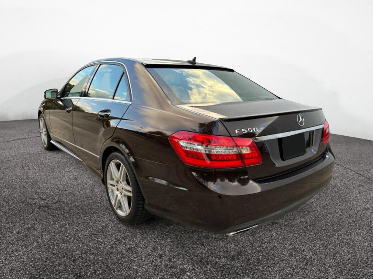 MERCEDES-BENZ E-CLASS 550