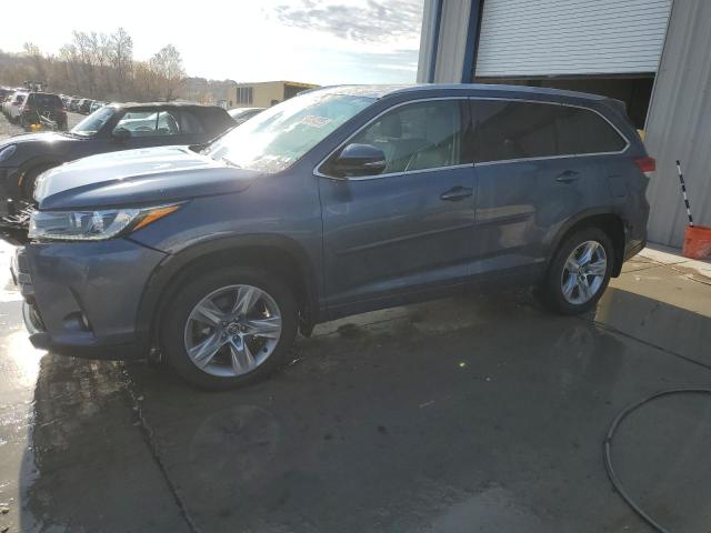 TOYOTA HIGHLANDER