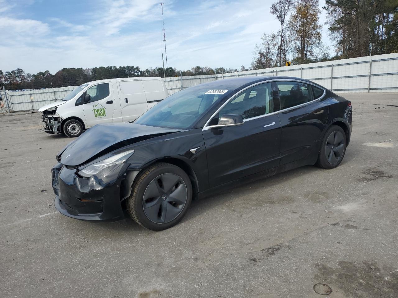 Lot #3297893872 2018 TESLA MODEL 3