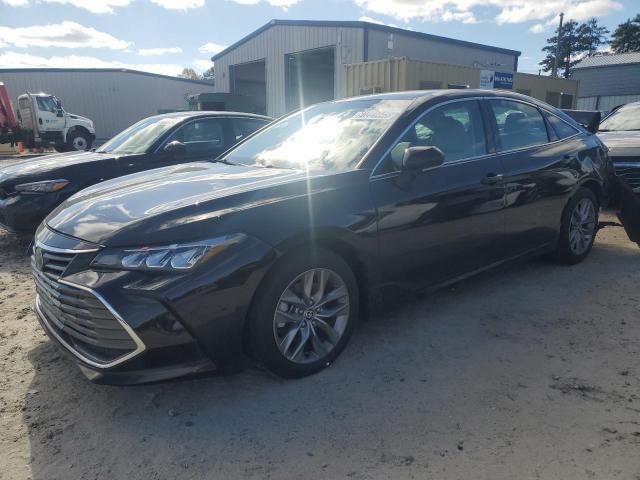 TOYOTA AVALON XLE